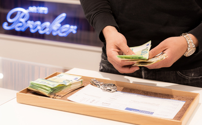 Vorteile eines Pfandkredites bei Brocker in Aachen